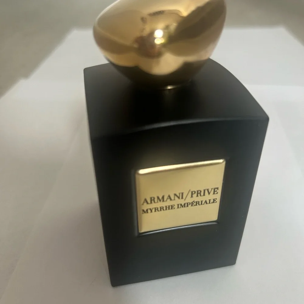 Rare Armani/Prive - Myrhh Imperiale EDP. Discontinued and highly sought after - Picture 2 of 3
